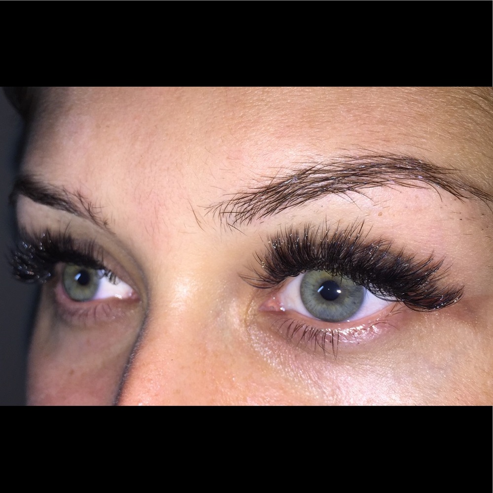 Eyelash extension mink